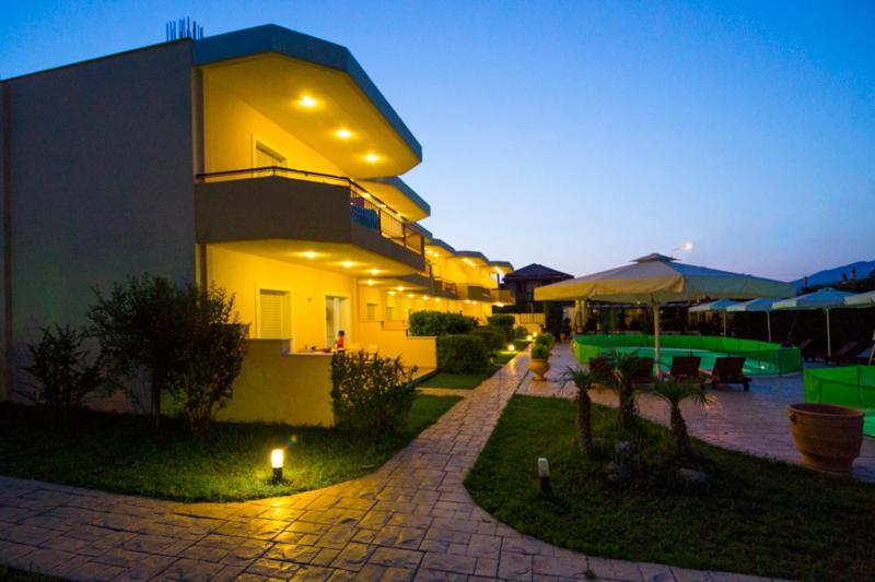 Vakis Apartments Zacharo Exterior foto